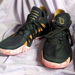Adidas Dame 6 size 13